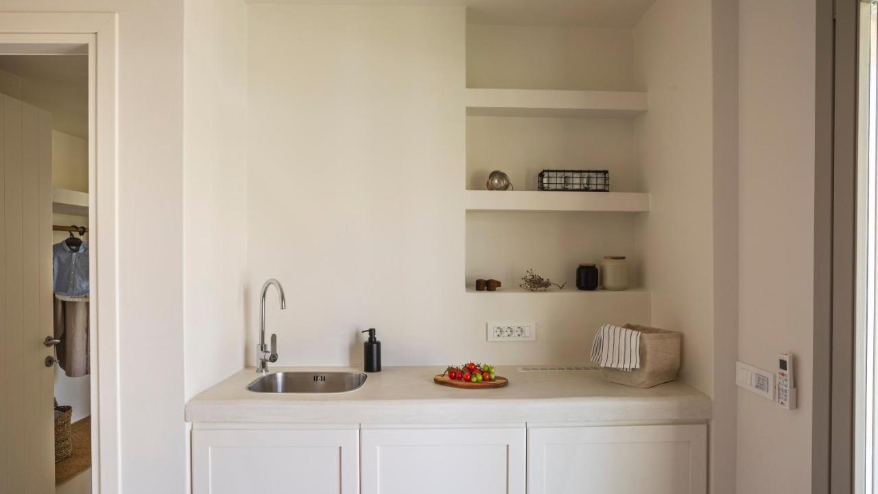 Kalami Suites Ливадион Экстерьер фото